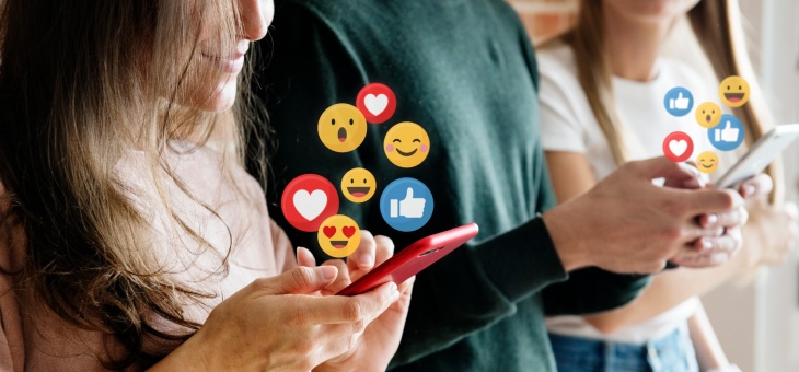 L’Impatto Psicologico dei Social Network sulle Nuove Generazioni: Rischi e Opportunità