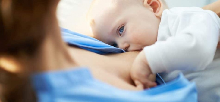 L’allattamento al seno fa davvero bene?